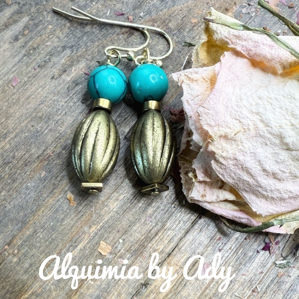 Green turquoise gold Earrings